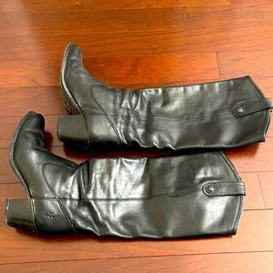 Frye jackie button boots 7